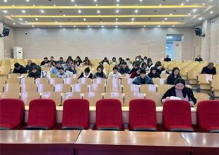 玉田職教中心召開2026年高考報(bào)名培訓(xùn)會(huì)